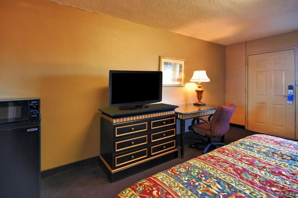 Rodeway Inn Indianola Quarto foto