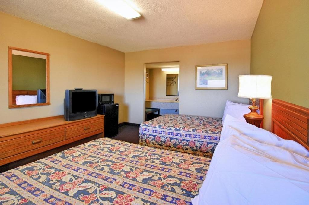 Rodeway Inn Indianola Quarto foto