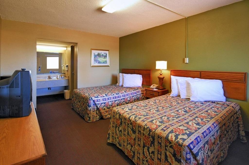 Rodeway Inn Indianola Quarto foto